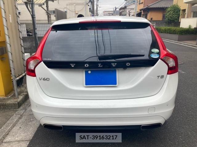 Volvo V60 2015-11 7458685-5