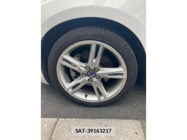 Volvo V60 2015-11 7458685-7
