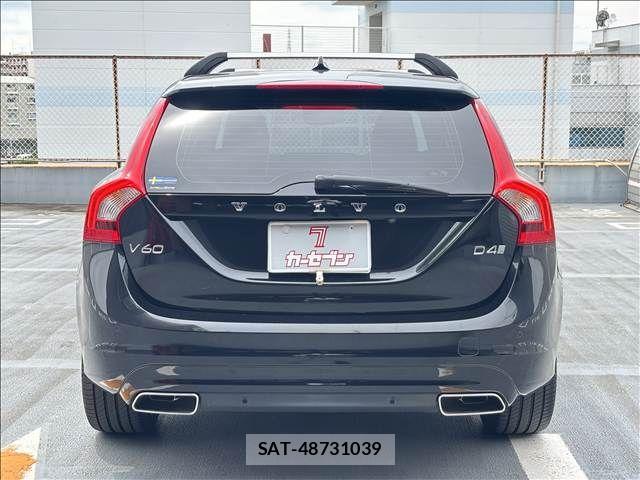 Volvo V60 2017-11 7458682-25