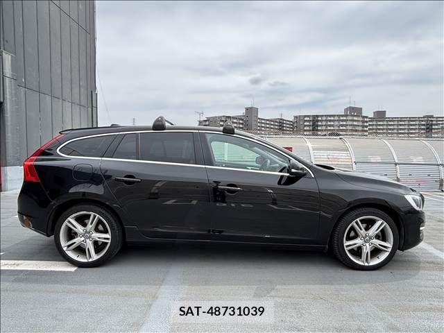 Volvo V60 2017-11 7458682-27