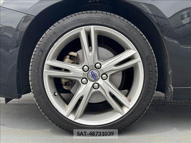 Volvo V60 2017-11 7458682-28