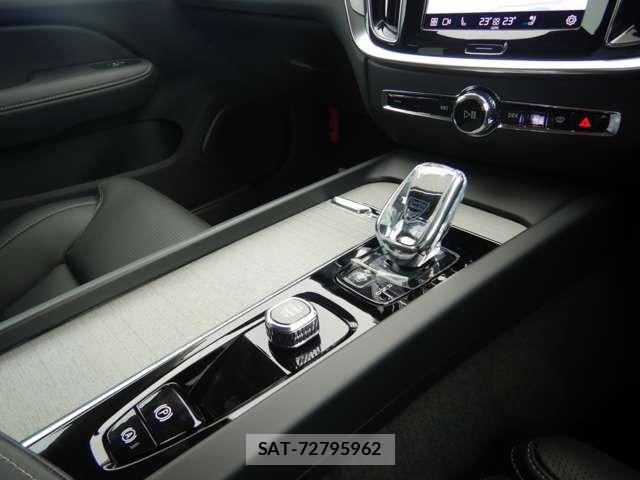 Volvo V60 2025-09 7458683-9
