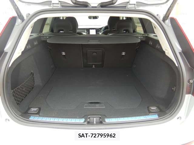 Volvo V60 2025-09 7458683-11