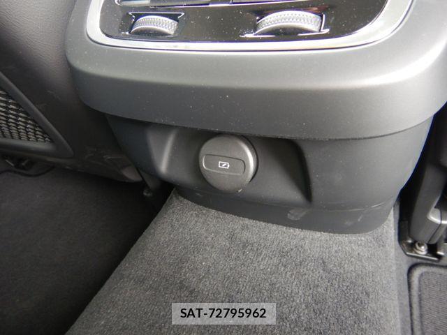 Volvo V60 2025-09 7458683-27