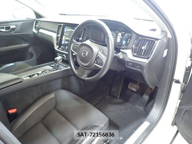 Volvo V60 2019-06 7503544-1