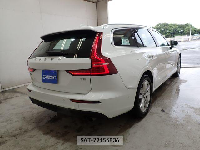 Volvo V60 2019-06 7503544-7