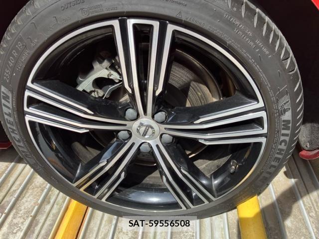 Volvo V60 2021-06 7510390-7