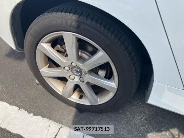 Volvo V60 2016-03 7621145-4