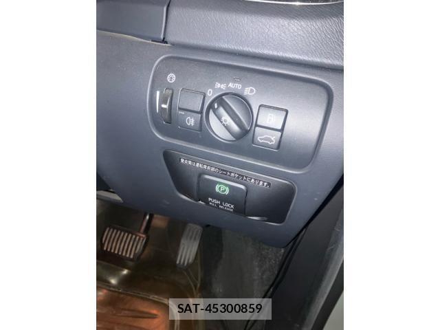 Volvo V60 2013-09 7621147-17