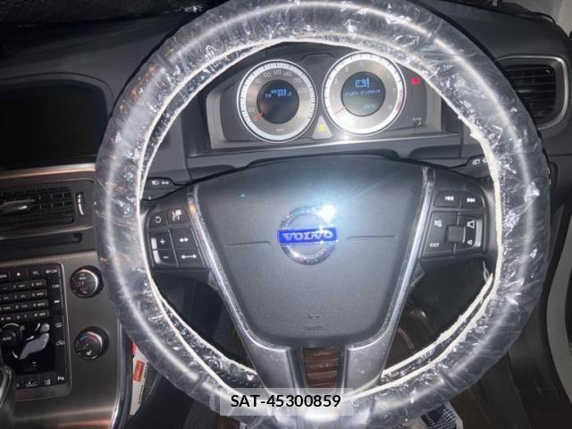 Volvo V60 2013-09 7621147-18