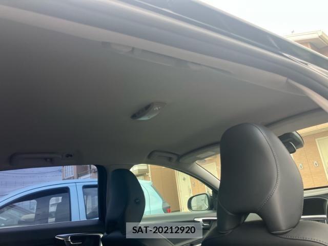 Volvo V60 2014-03 7621150-14