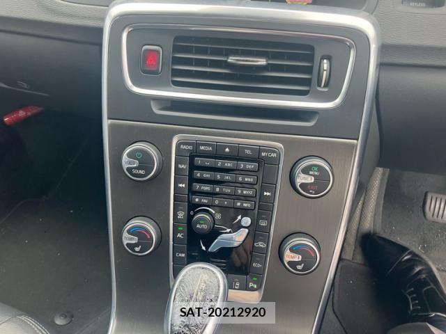 Volvo V60 2014-03 7621150-20