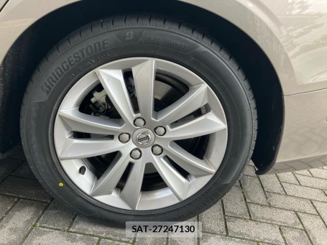 Volvo V60 2019-07 7621143-10