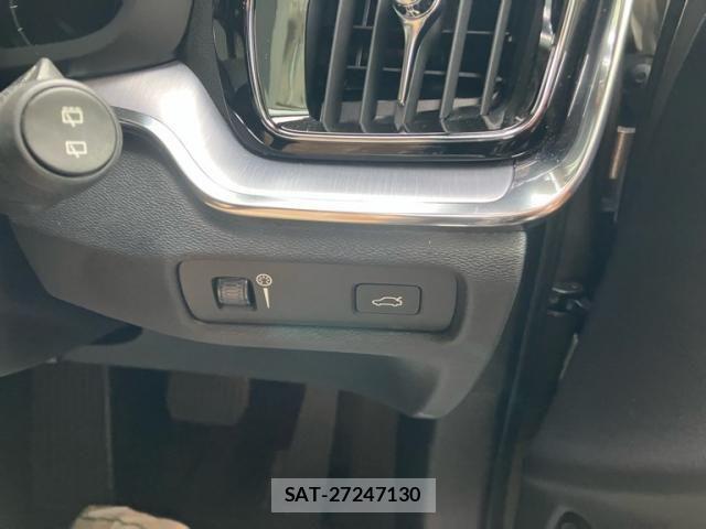 Volvo V60 2019-07 7621143-19
