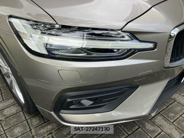 Volvo V60 2019-07 7621143-2