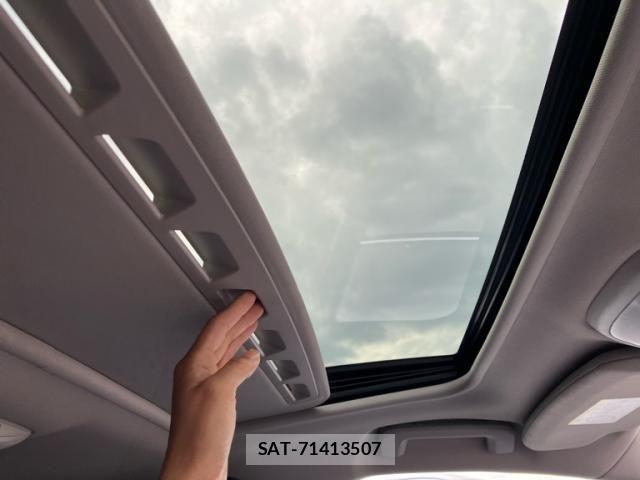Volvo V60 2017-11 7621144-15