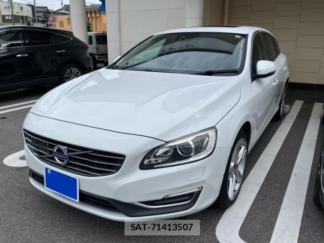 Volvo V60 2017-11 7621144-2