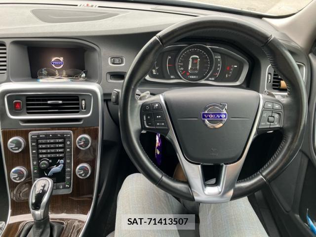 Volvo V60 2017-11 7621144-7