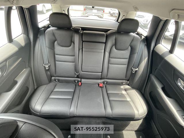 Volvo V60 2021-10 7621140-15