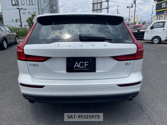 Volvo V60 2021-10 7621140-7