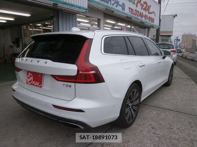 Volvo V60 2019-05 7621142-2
