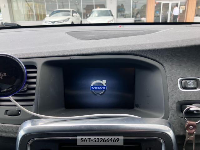 Volvo V60 2013-04 7621146-19