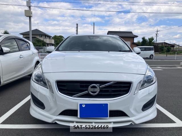 Volvo V60 2013-04 7621146-3