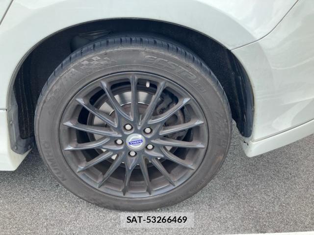 Volvo V60 2013-04 7621146-6