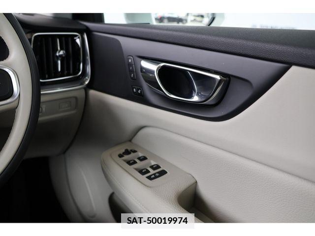 Volvo V60 2019-10 7730430-18