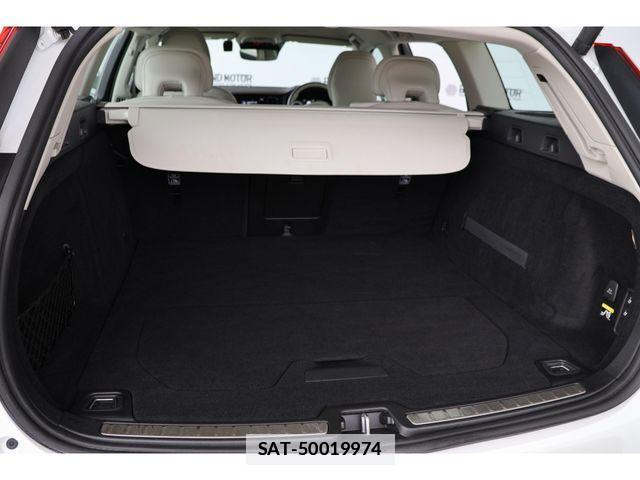 Volvo V60 2019-10 7730430-26
