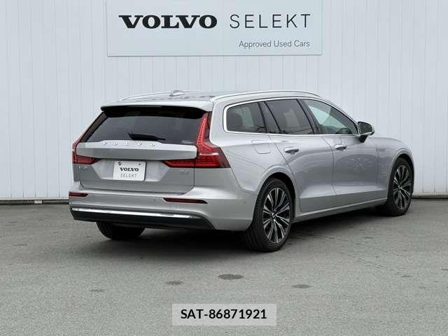 Volvo V60 2023-11 7730427-15