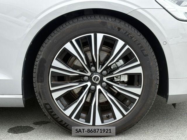 Volvo V60 2023-11 7730427-16