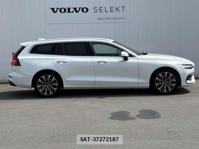 Volvo V60 2023-07 7730426-10