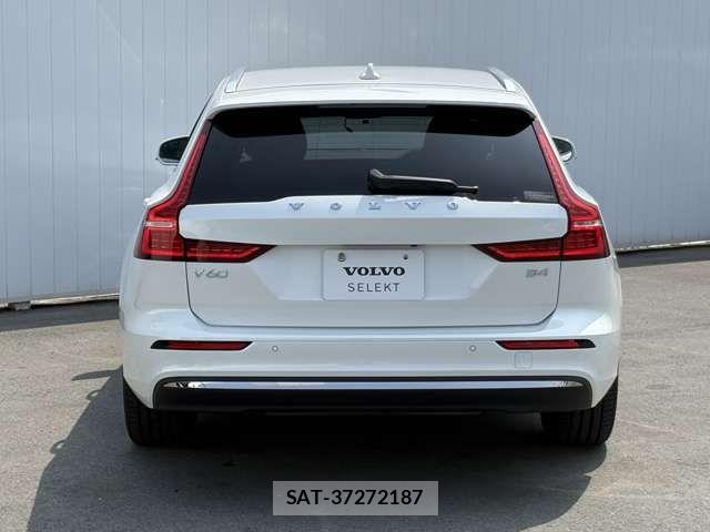 Volvo V60 2023-07 7730426-12
