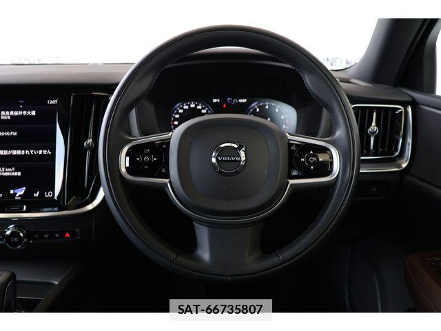 Volvo V60 2021-06 7730429-9
