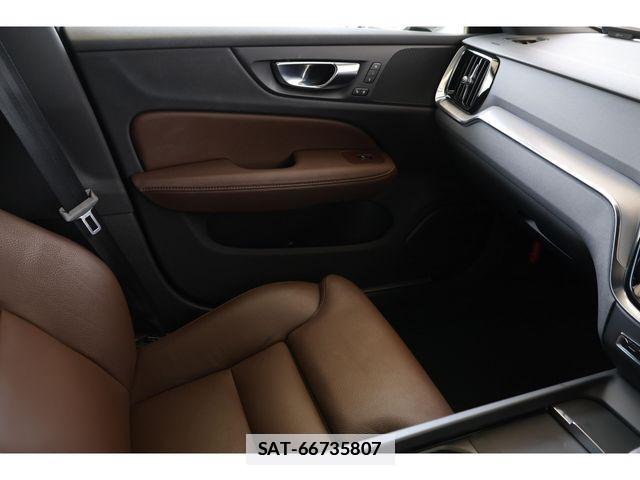 Volvo V60 2021-06 7730429-23