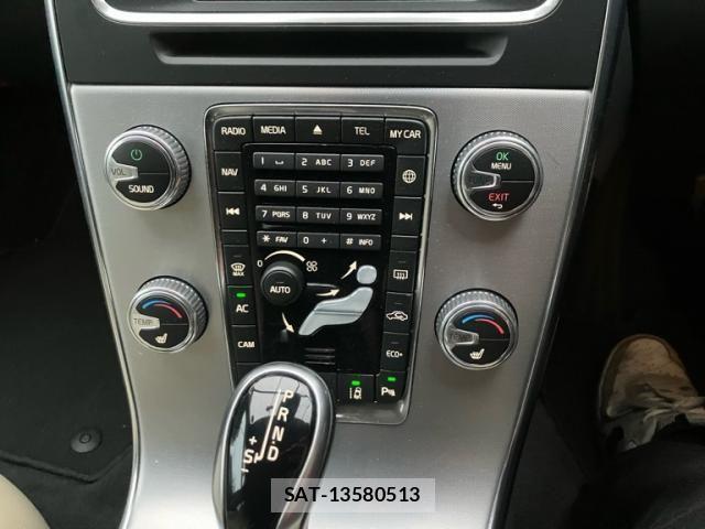Volvo V60 2017-09 7730437-24
