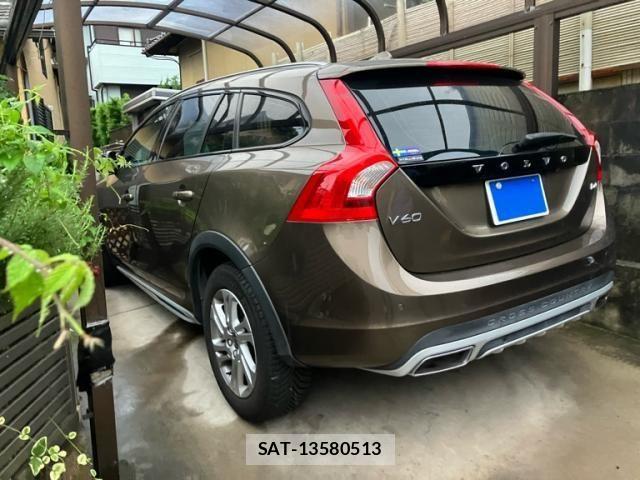 Volvo V60 2017-09 7730437-6