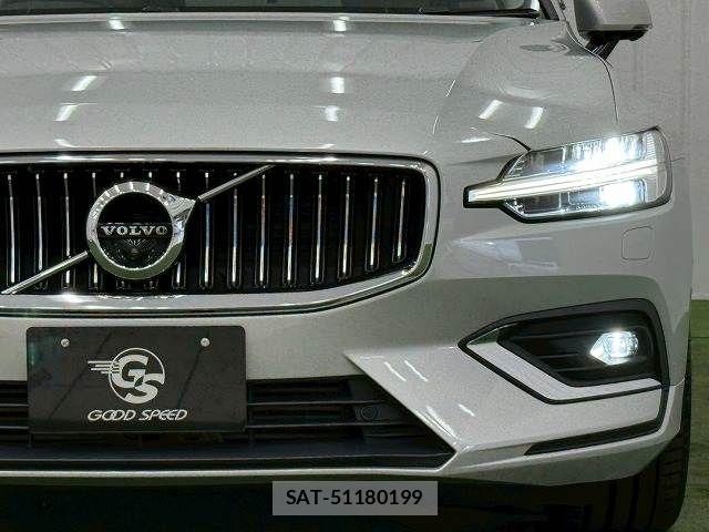 Volvo V60 2019-12 7790280-17