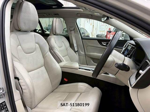 Volvo V60 2019-12 7790280-8