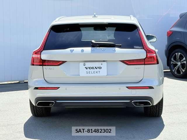 Volvo V60 2022-04 7790282-9