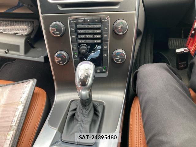 Volvo V60 2013-09 7790273-23
