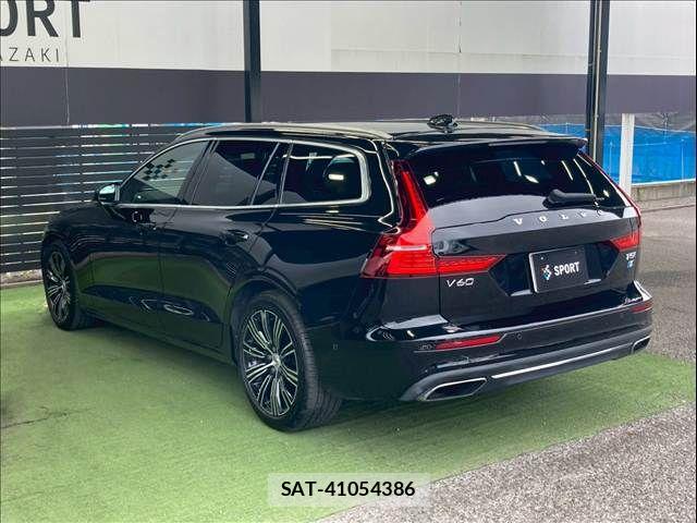Volvo V60 2020-06 7790275-16