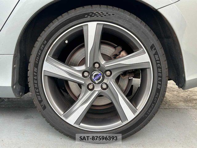 Volvo V60 2014-01 7880332-10