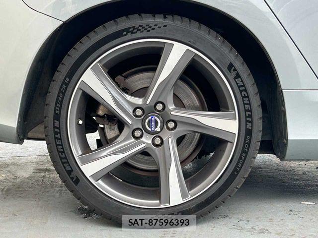 Volvo V60 2014-01 7880332-11