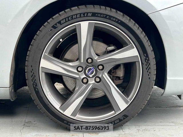 Volvo V60 2014-01 7880332-12