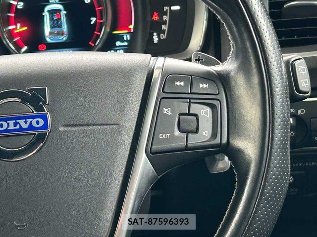 Volvo V60 2014-01 7880332-15