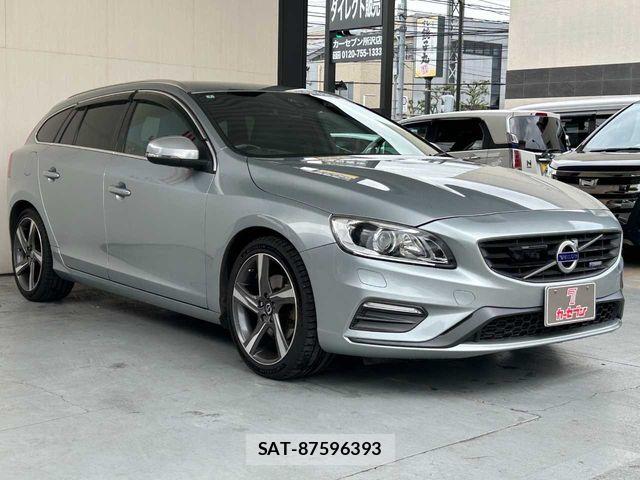 Volvo V60 2014-01 7880332-6