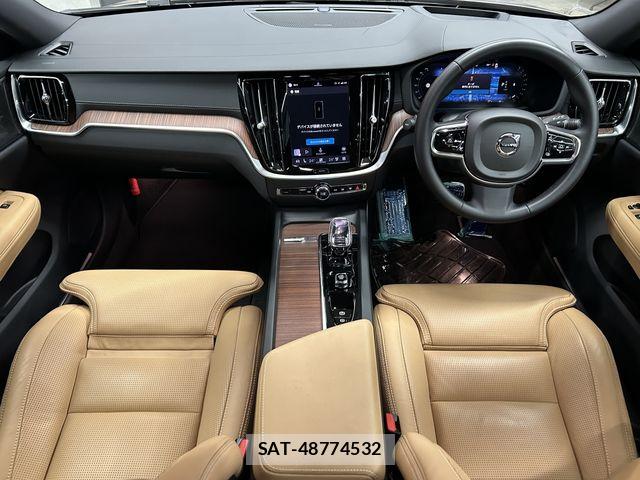 Volvo V60 2023-06 7880330-9