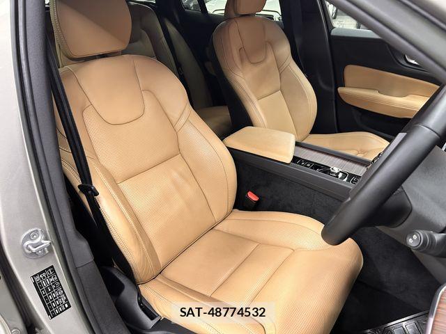 Volvo V60 2023-06 7880330-10